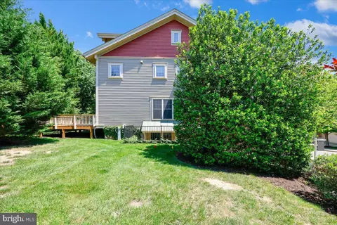 Exterior - 3410 Snow Cloud Ln, Silver Spring, MD 20904 photo 6 of 17