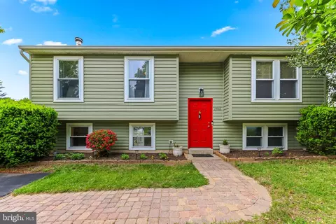25948 Largo Ct, Damascus, MD 20872
