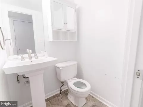 Entry Way - 2922 Strauss Ter, Silver Spring, MD 20904 photo 6 of 8