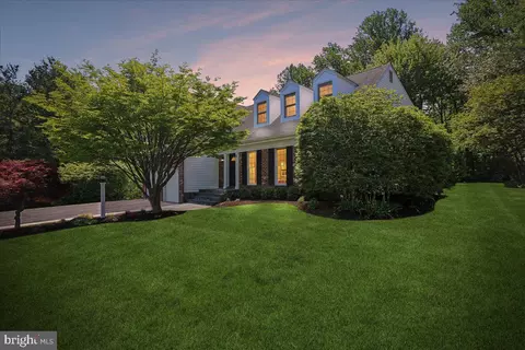 9 Kings Valley Ct, Damascus, MD 20872