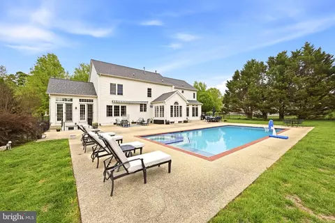 Exterior - 509 Firestone Dr, Ashton, MD 20861 photo 5 of 12