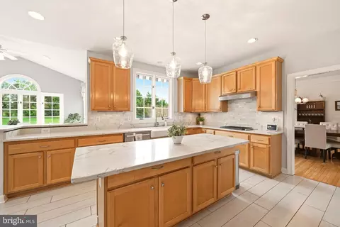 Kitchen - 509 Firestone Dr, Ashton, MD 20861 photo 2 of 4
