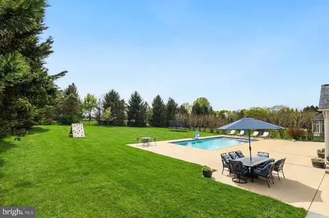 Exterior - 509 Firestone Dr, Ashton, MD 20861 photo 8 of 12