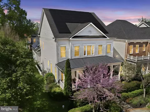 9123 Old Georgetown Rd, Bethesda, MD 20814