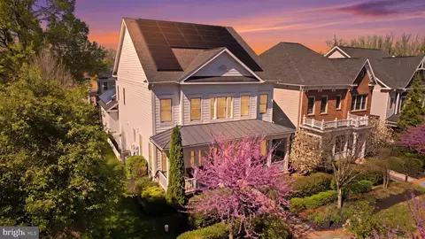 9123 Old Georgetown Rd, Bethesda, MD 20814