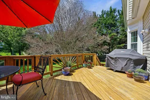 Exterior - 14304 Shoreham Dr, Silver Spring, MD 20905 photo 14 of 22
