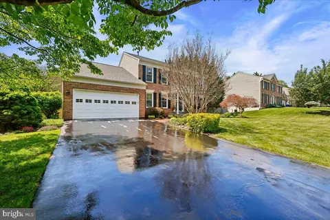 Exterior - 14304 Shoreham Dr, Silver Spring, MD 20905 photo 4 of 22