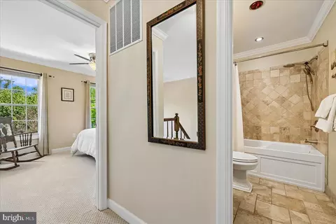 Entry Way - 14304 Shoreham Dr, Silver Spring, MD 20905 photo 13 of 14