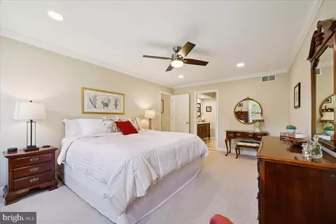Bedroom - 14304 Shoreham Dr, Silver Spring, MD 20905 photo 4 of 10