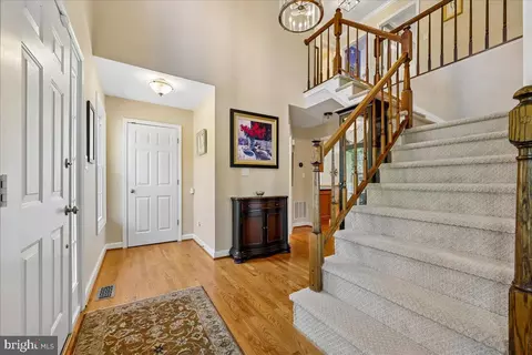 Entry Way - 14304 Shoreham Dr, Silver Spring, MD 20905 photo 3 of 14