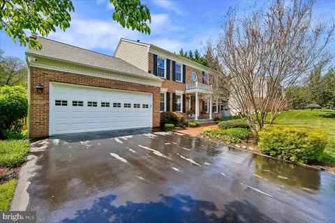 Exterior - 14304 Shoreham Dr, Silver Spring, MD 20905 photo 5 of 22