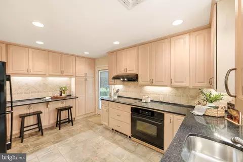 2508 Redmiles Dr, Silver Spring, MD 20905 photo 10