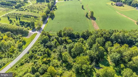 19101 Darnestown, Poolesville, MD 20837