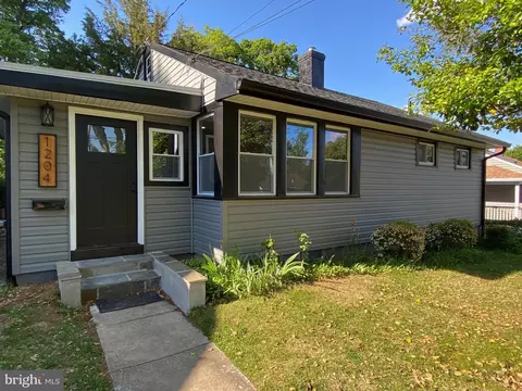 1204 Allison Dr, Rockville, MD 20851