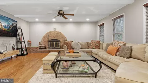 15501 Peach Leaf Ln, North Potomac, MD 20878