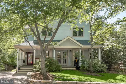 130 Grant Ave, Takoma Park, MD 20912