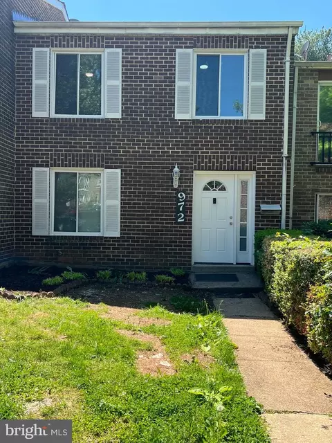 972 W Side Dr #21-F, Gaithersburg, MD 20878