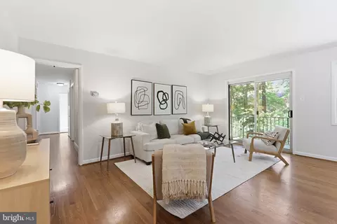 10530 Montrose Ave #M202, Bethesda, MD 20814