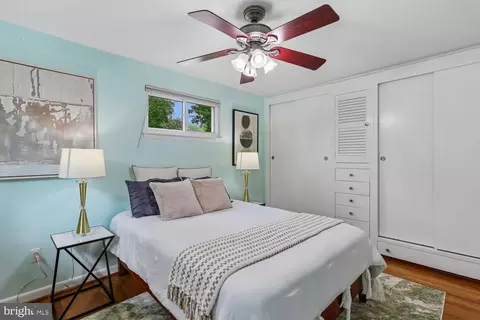 Bedroom - 11513 Lockhart Pl, Silver Spring, MD 20902 photo 2 of 2