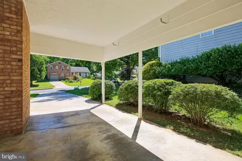 Exterior - 1525 Arbor View Rd, Silver Spring, MD 20902 photo 8 of 14