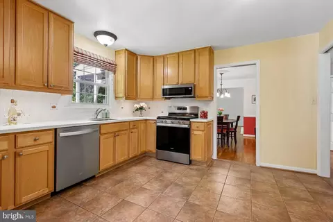 Kitchen - 1525 Arbor View Rd, Silver Spring, MD 20902 photo 4 of 4