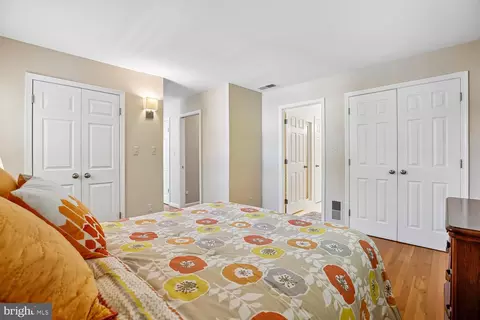 Bedroom - 1525 Arbor View Rd, Silver Spring, MD 20902 photo 4 of 10