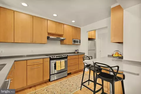 Kitchen - 2108 Ross Rd, Silver Spring, MD 20910 photo 2 of 5