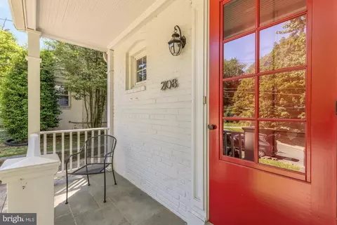 Exterior - 2108 Ross Rd, Silver Spring, MD 20910 photo 6 of 13