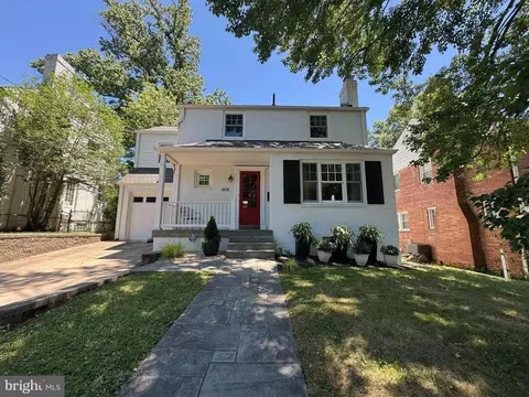 Exterior - 2108 Ross Rd, Silver Spring, MD 20910 photo 4 of 13
