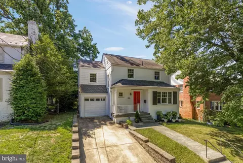 Exterior - 2108 Ross Rd, Silver Spring, MD 20910 photo 3 of 13