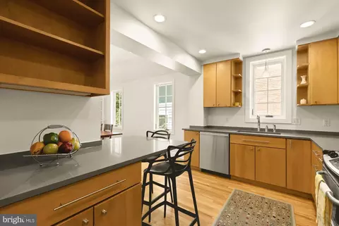 Kitchen - 2108 Ross Rd, Silver Spring, MD 20910 photo 5 of 5