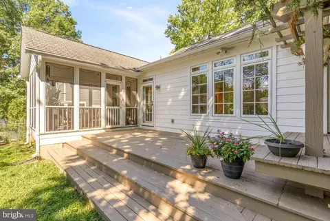 Exterior - 2108 Ross Rd, Silver Spring, MD 20910 photo 10 of 13