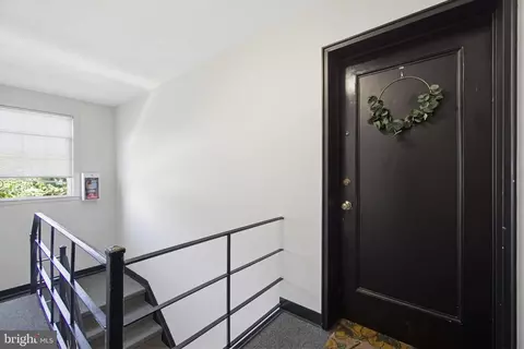 Entry Way - 2214 Colston Dr #201, Silver Spring, MD 20910 photo 3 of 4