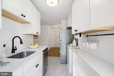 Kitchen - 2214 Colston Dr #201, Silver Spring, MD 20910 photo 4 of 4