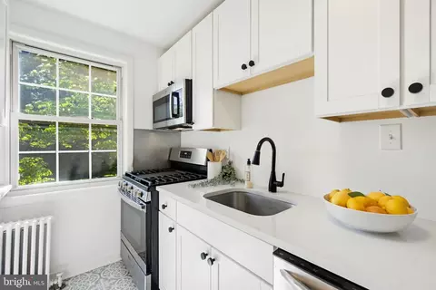 Kitchen - 2214 Colston Dr #201, Silver Spring, MD 20910 photo 2 of 4