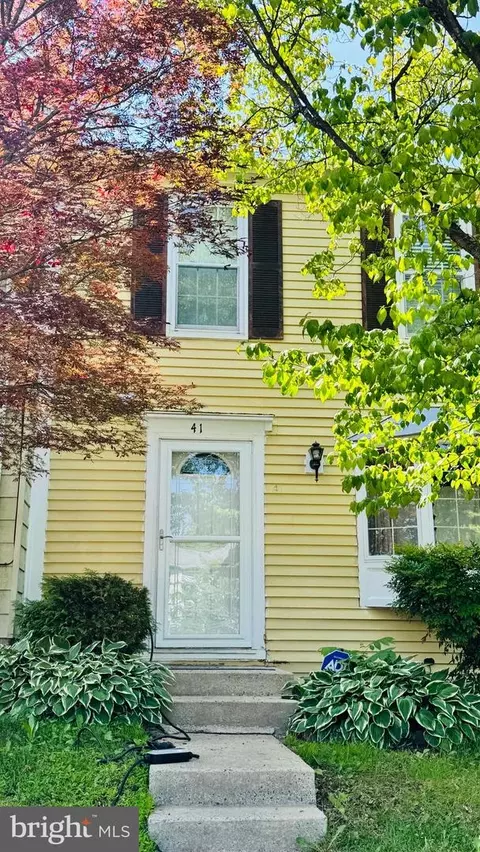 41 Shady Spring Pl, Gaithersburg, MD 20877