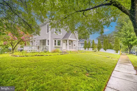 1200 Clagett Dr, Rockville, MD 20851