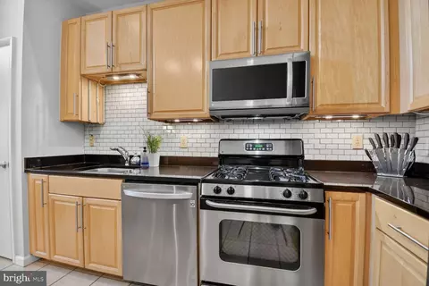 Kitchen - 1201 E West Hwy #410, Silver Spring, MD 20910 photo 2 of 3
