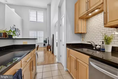 Kitchen - 1201 E West Hwy #410, Silver Spring, MD 20910 photo 3 of 3
