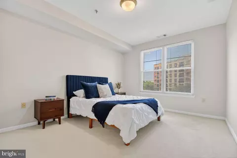 Bedroom - 1201 E West Hwy #410, Silver Spring, MD 20910 photo 3 of 5