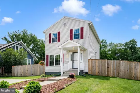 713 Seek Ln, Silver Spring, MD 20912