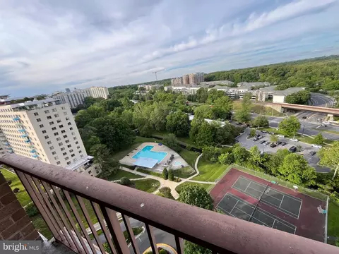 10101 Grosvenor Pl #1613, Rockville, MD 20852