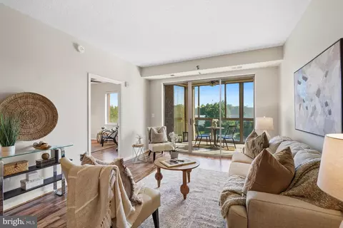 3210 N Leisure World Blvd #311, Silver Spring, MD 20906