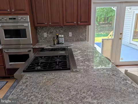 Kitchen - 15923 Mount Everest Ln, Silver Spring, MD 20906 photo 6 of 6