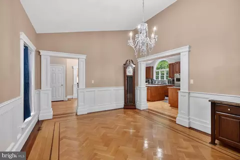 Entry Way - 15923 Mount Everest Ln, Silver Spring, MD 20906 photo 7 of 9
