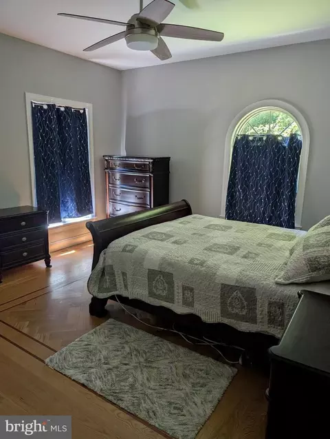 Bedroom - 15923 Mount Everest Ln, Silver Spring, MD 20906 photo 4 of 5