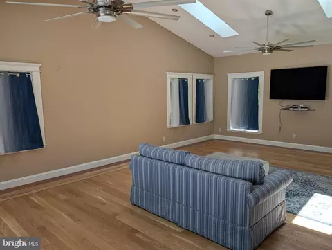Living - 15923 Mount Everest Ln, Silver Spring, MD 20906 photo 1 of 4