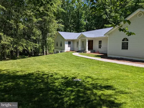 15923 Mount Everest Ln, Silver Spring, MD 20906