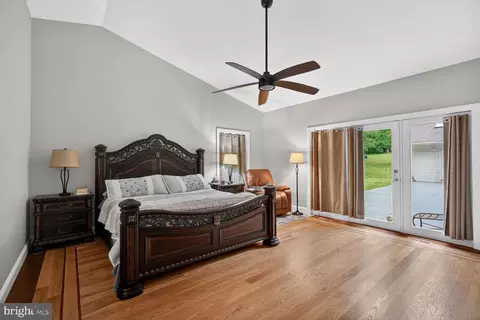 Bedroom - 15923 Mount Everest Ln, Silver Spring, MD 20906 photo 3 of 5