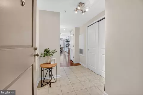 Entry Way - 930 Wayne Ave #405, Silver Spring, MD 20910 photo 1 of 4